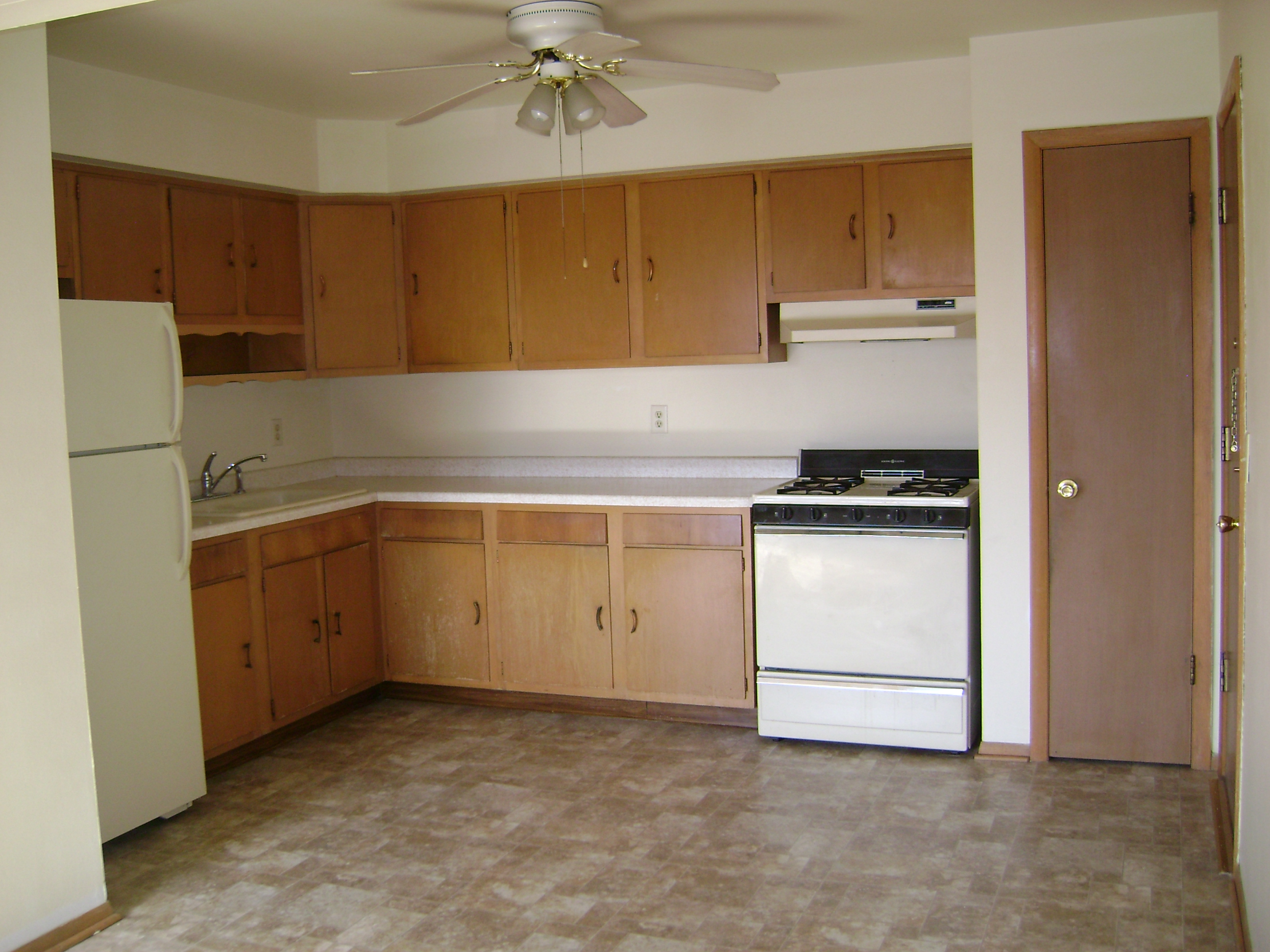 323 Cottonwood Ave. Unit 3